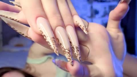 Jinny online show from 2, 12, 2025