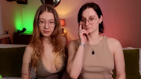 Snapshot of jitoon_exe chatting on 19, 1, 2025 Hey Guys We are Julia ginger  Tina brunette online show from 19, 1, 2025