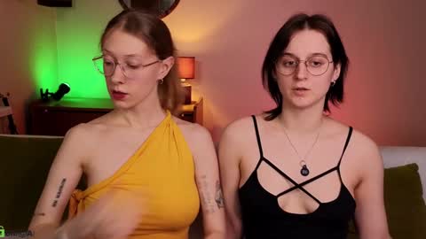 Snapshot of jitoon_exe chatting on 2, 2, 2025 Hey Guys We are Julia ginger  Tina brunette online show from 2, 2, 2025