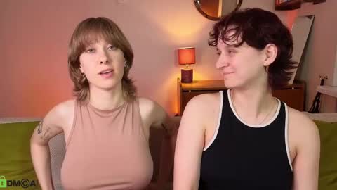 Snapshot of jitoon_exe chatting on 24, 10, 2025 Hey Guys We are Julia ginger  Tina brunette online show from 24, 10, 2025