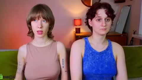 Snapshot of jitoon_exe chatting on 26, 10, 2025 Hey Guys We are Julia ginger  Tina brunette online show from 26, 10, 2025