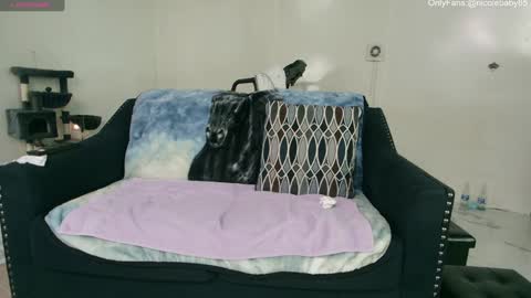 Nicole  Allen online show from 7, 1, 2025