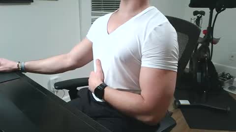 Snapshot of jjry8889 chatting on 14, 4, 2026 JJ online show from 14, 4, 2026