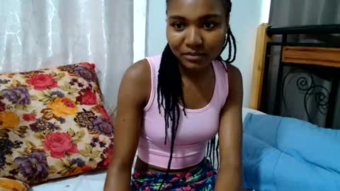 Snapshot of jjsecrets_ chatting on 15, 6, 2026 JJ online show from 15, 6, 2026