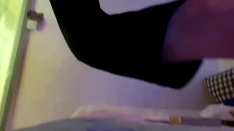 Snapshot of jlarks1 chatting on 12, 4, 2026 jlarks1 online show from 12, 4, 2026