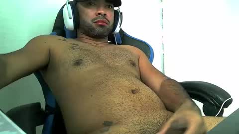 Snapshot of jm2686 chatting on 20, 10, 2025 jhon00 online show from 20, 10, 2025
