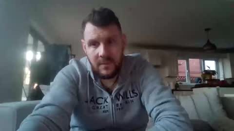 Snapshot of jmakk99 chatting on 6, 2, 2025 jmakk99 online show from 6, 2, 2025