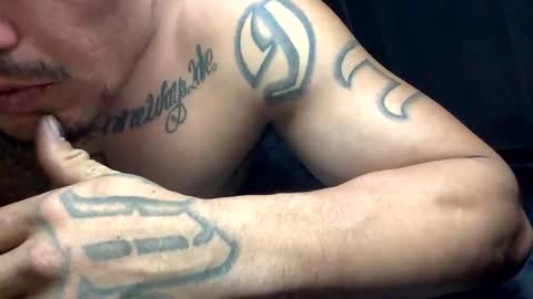 jmartel92 online show from 8, 4, 2026