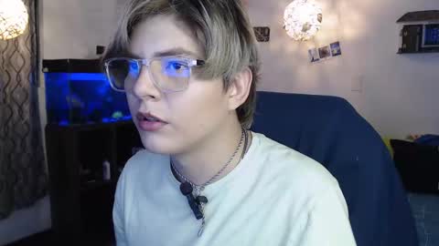 Snapshot of jnick_21 chatting on 14, 2, 2025 Nick online show from 14, 2, 2025