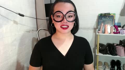 Joana online show from 8, 2, 2025