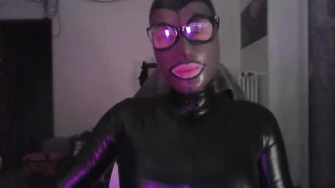 Snapshot of joanesxfree chatting on 6, 10, 2025 The sweetest toy online show from 6, 10, 2025