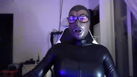 Snapshot of joanesxfree chatting on 25, 10, 2025 The sweetest toy online show from 25, 10, 2025