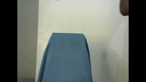 Snapshot of joankein_255 chatting on 25, 1, 2025 varl online show from 25, 1, 2025