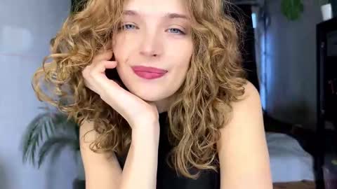 Snapshot of joanniemcgrapth chatting on 26, 2, 2026 MONICA online show from 26, 2, 2026