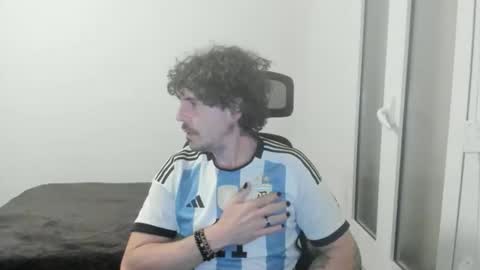 Snapshot of joaquin420_hot chatting on 20, 2, 2026 joaquin420_hot online show from 20, 2, 2026