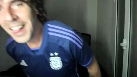 Snapshot of joaquin420_hot chatting on 28, 4, 2026 joaquin420_hot online show from 28, 4, 2026