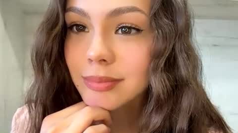 Snapshot of jodeesolarz chatting on 1, 3, 2026 Mila online show from 1, 3, 2026