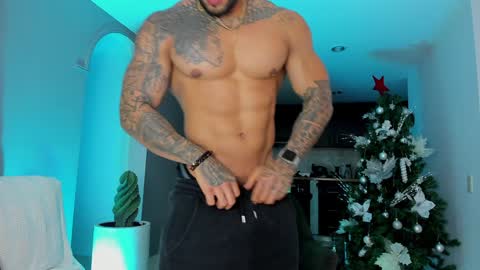 Snapshot of joe_esthetic chatting on 19, 12, 2024 joe_esthetic online show from 19, 12, 2024
