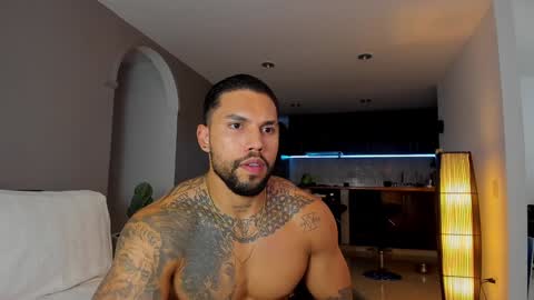 Snapshot of joe_esthetic chatting on 1, 2, 2025 joe_esthetic online show from 1, 2, 2025