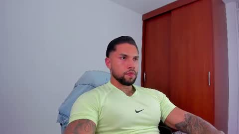 Snapshot of joe_esthetic chatting on 15, 6, 2026 joe_esthetic online show from 15, 6, 2026