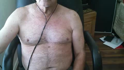 Snapshot of joe_os chatting on 15, 6, 2026 Joe Os online show from 15, 6, 2026