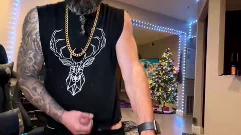 Snapshot of joebarizian chatting on 1, 12, 2025 joebarizian online show from 1, 12, 2025