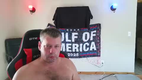 joejoe__ online show from 31, 7, 2026