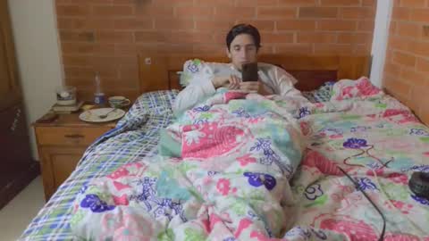 johan70nsexy online show from 25, 3, 2026