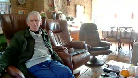 Snapshot of johan7_heet chatting on 8, 11, 2025 johan7 heet online show from 8, 11, 2025