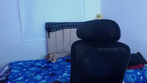 JOHAN independient model online show from 17, 9, 2025