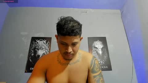Snapshot of johansmith__ chatting on 4, 4, 2026 Johan Smith online show from 4, 4, 2026