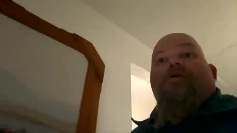 Snapshot of john40a chatting on 16, 1, 2025 John online show from 16, 1, 2025