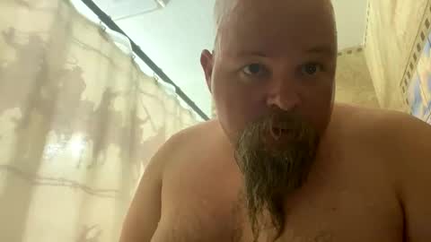 Snapshot of john40a chatting on 10, 9, 2025 John online show from 10, 9, 2025