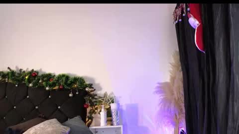 Snapshot of john_and_louis chatting on 3, 12, 2025 John online show from 3, 12, 2025