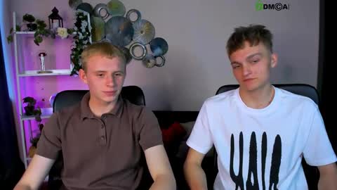 Snapshot of john_lik chatting on 6, 4, 2026 John online show from 6, 4, 2026