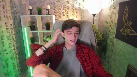 Snapshot of john_weasley chatting on 16, 11, 2025 John online show from 16, 11, 2025