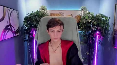 Snapshot of john_weasley chatting on 5, 12, 2025 John online show from 5, 12, 2025