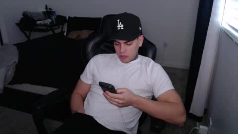 Snapshot of johnafterdark chatting on 8, 1, 2026 JAXX online show from 8, 1, 2026
