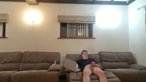 johnathan_stuart33 online show from 25, 5, 2026