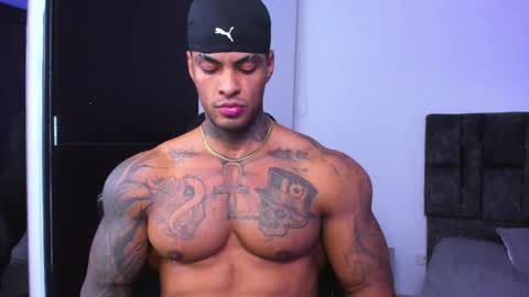 Snapshot of johnbelt_ chatting on 28, 10, 2025 john belt online show from 28, 10, 2025