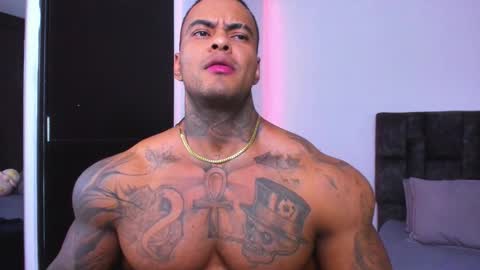 Snapshot of johnbelt_ chatting on 28, 11, 2025 john belt online show from 28, 11, 2025