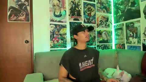 Snapshot of johncarrie chatting on 25, 3, 2026 John carrie Independent Help me reach my goal 100 likes and 10000 followers online show from 25, 3, 2026