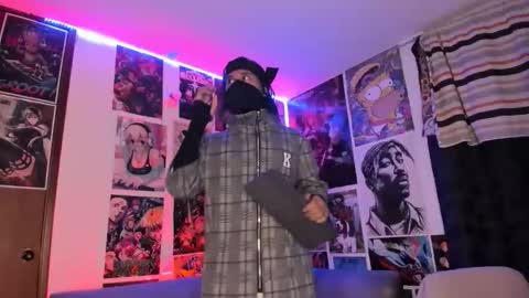 Snapshot of johncarrie chatting on 3, 4, 2026 John carrie Independent Help me reach my goal 100 likes and 10000 followers online show from 3, 4, 2026