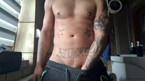 Snapshot of johnlong25cm chatting on 18, 12, 2024 johnlong25cm online show from 18, 12, 2024