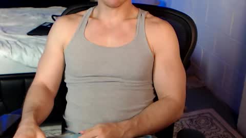 Snapshot of johnnieredd chatting on 8, 4, 2026 Johnnie Redd online show from 8, 4, 2026