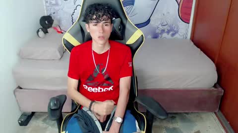 Snapshot of johnny_cagee chatting on 21, 1, 2025 johnny_cagee online show from 21, 1, 2025