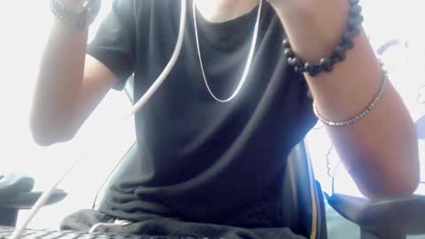 Snapshot of johnny_cagee chatting on 3, 2, 2025 johnny_cagee online show from 3, 2, 2025