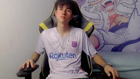 Snapshot of johnny_cagee chatting on 4, 2, 2025 johnny_cagee online show from 4, 2, 2025