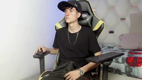 Snapshot of johnny_cagee chatting on 13, 9, 2025 johnny_cagee online show from 13, 9, 2025