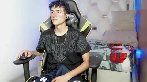 Snapshot of johnny_cagee chatting on 25, 9, 2025 johnny_cagee online show from 25, 9, 2025